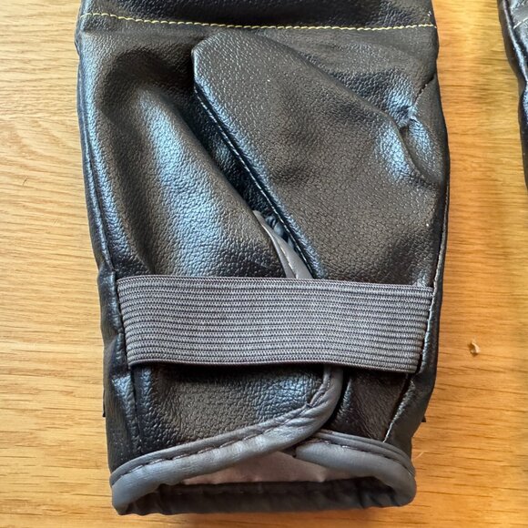 Everlast Boxing Training & Sparring, Speedbag & Punchbag Gloves, Black - Picture 4 of 13